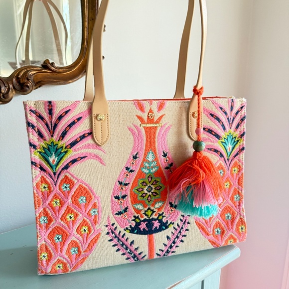Spartina 449 Kaia Pineapple Box tote - Picture 2 of 13